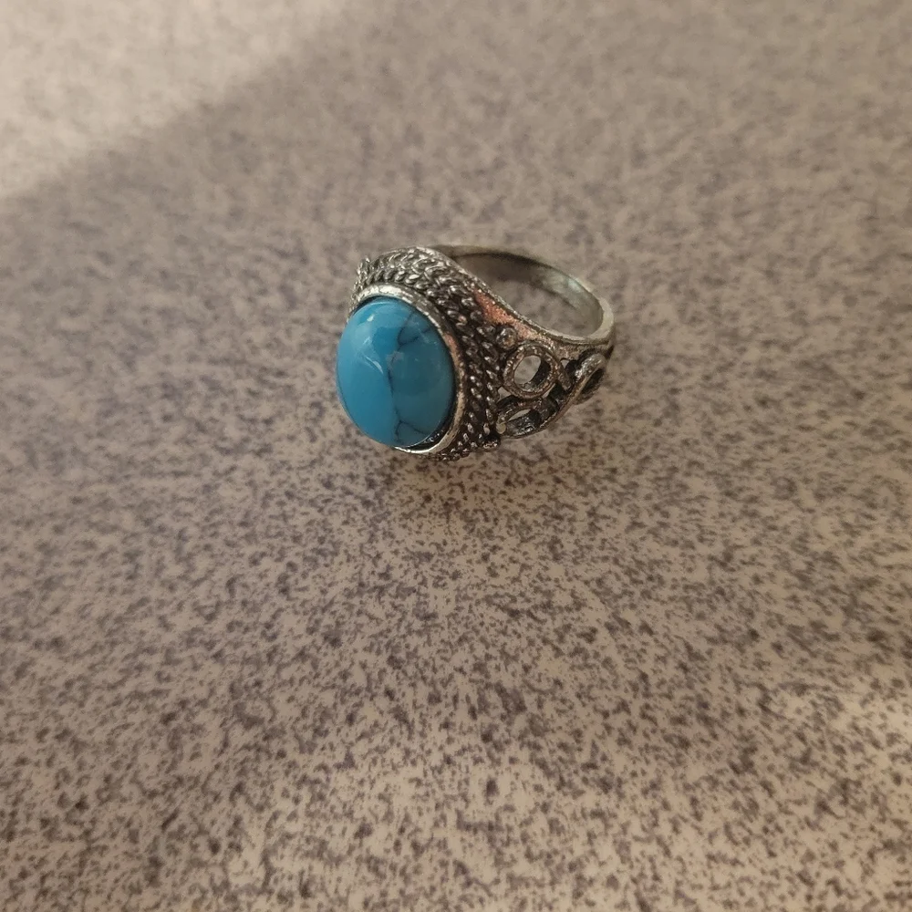 Turquoise ring - Picture 2 of 3